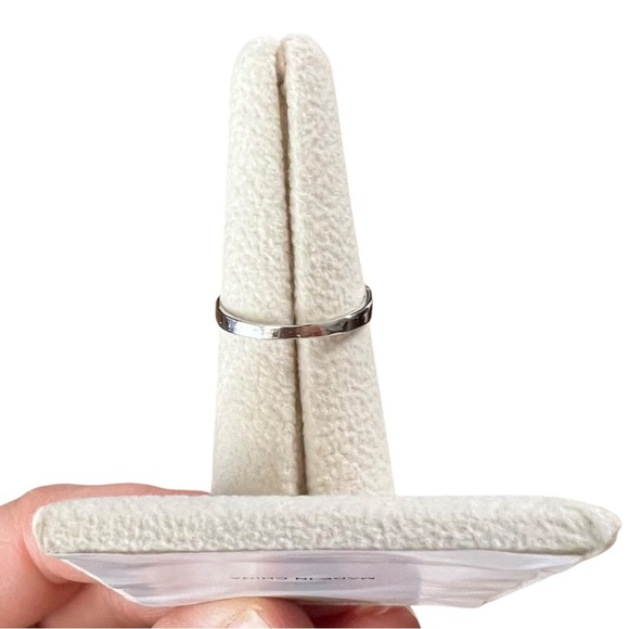 Silver Tone Dainty Treble Clef Music Thin Band Ring - Picture 3 of 11